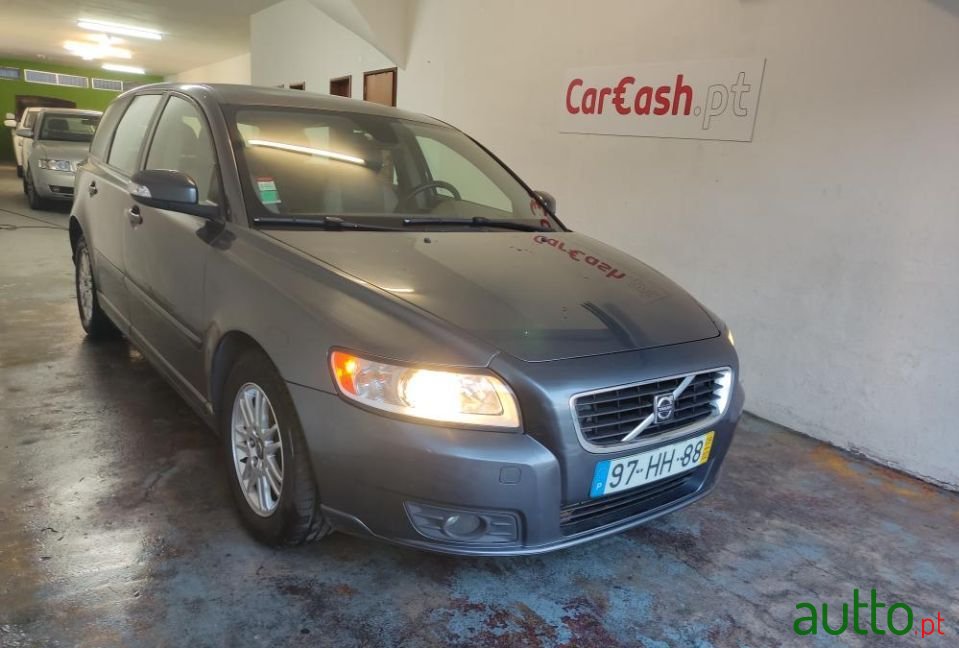 2009' Volvo V50 photo #4