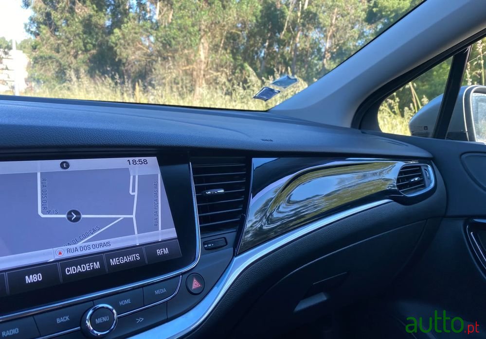 2017' Opel Astra Sports Tourer photo #6