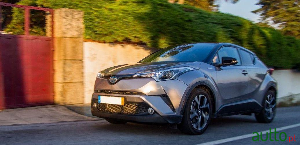 2017' Toyota C-Hr photo #2