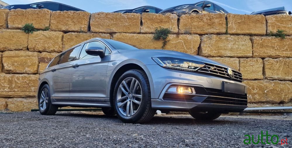 2018' Volkswagen Passat Variant photo #6