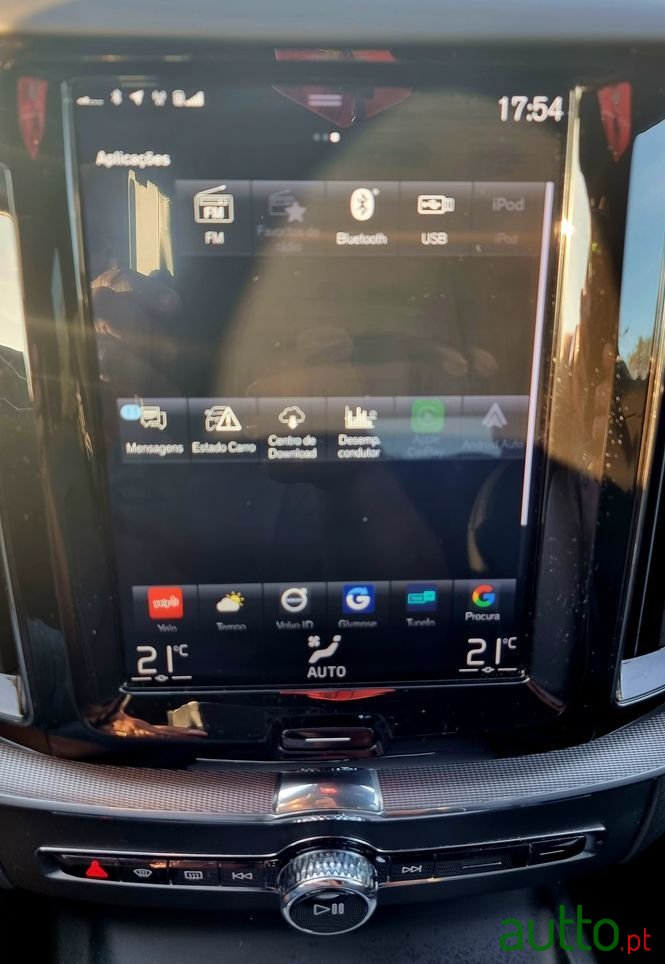 2020' Volvo Xc 60 photo #5