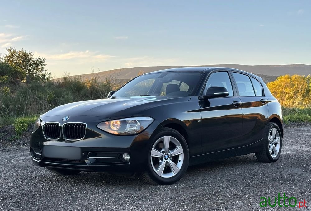 2013' BMW Série 1 Da Line Sport photo #1
