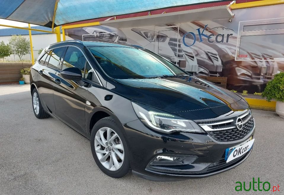 2017' Opel Astra Sports Tourer photo #6