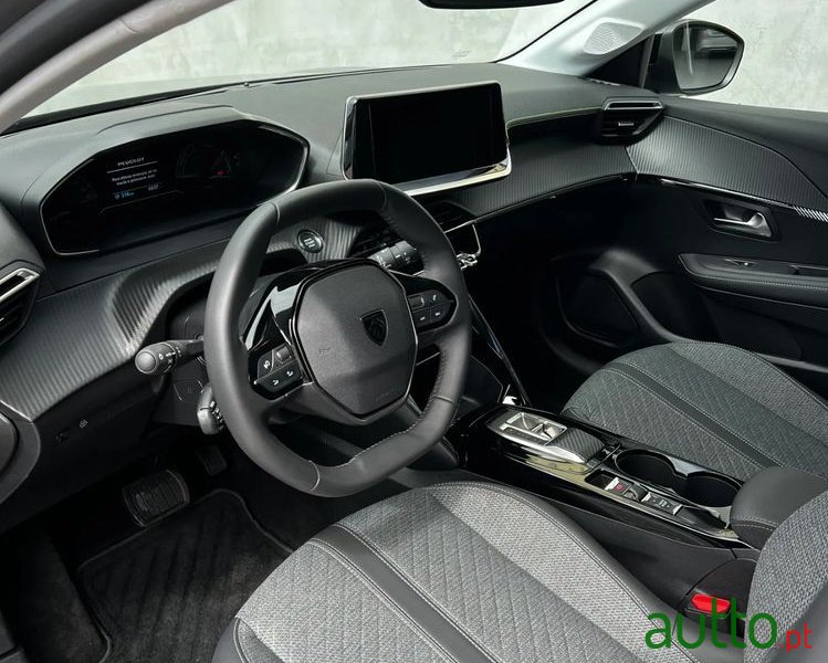 2024' Peugeot e-208 50 Kwh Allure photo #3