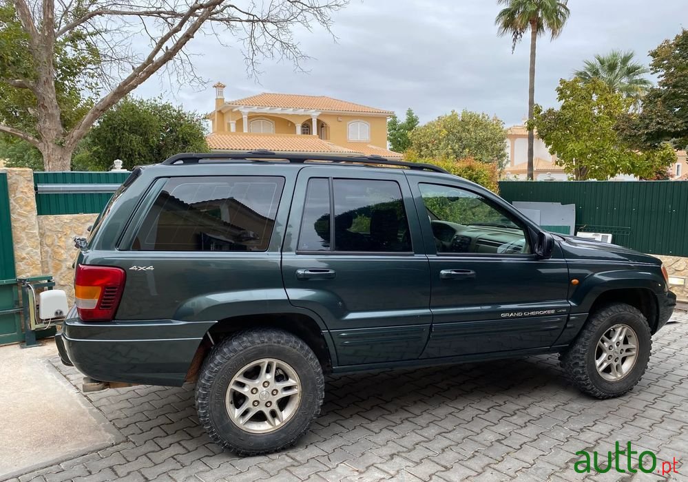2000' Jeep Grand Cherokee photo #2