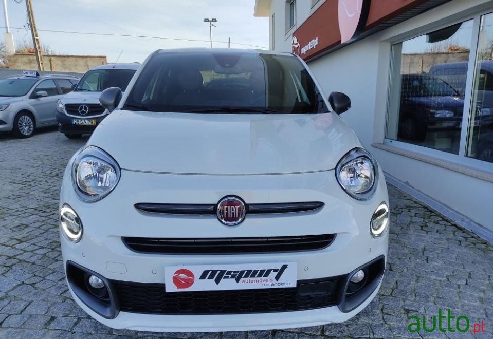 2021' Fiat 500X photo #3