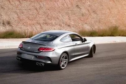 2019' Mercedes-Benz Classe C S