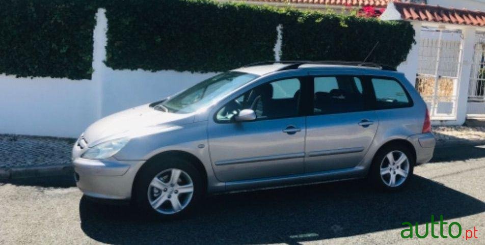 2005' Peugeot 307 Sw photo #1