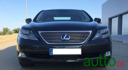 2008' Lexus Ls-600H photo #3