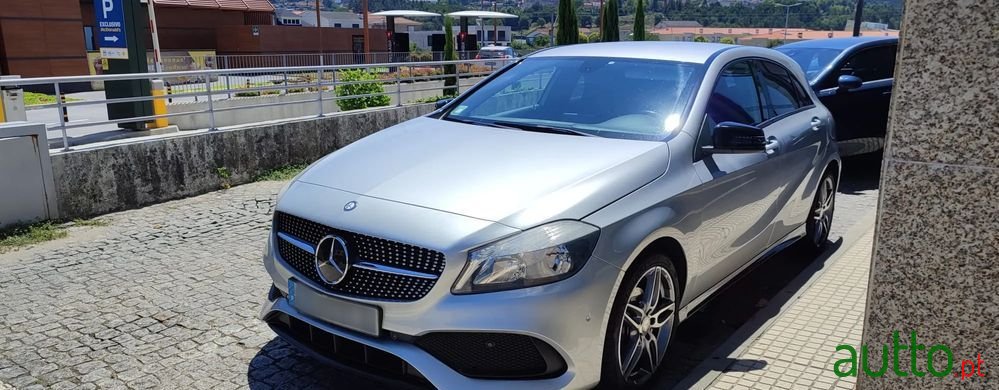 2013' Mercedes-Benz A 180 photo #4