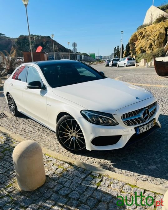 2015' Mercedes-Benz C-250 photo #1
