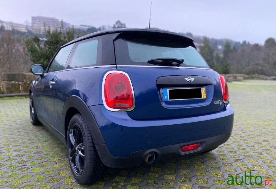 2015' MINI One D photo #3