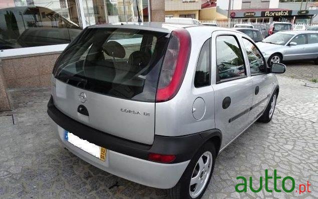 2002' Opel Corsa 1.2 16V Confort Easyt photo #1