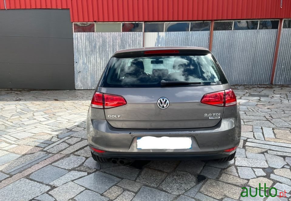 2015' Volkswagen Golf photo #3