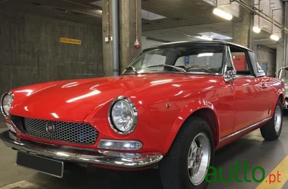 1975' Fiat 124 Spider photo #1