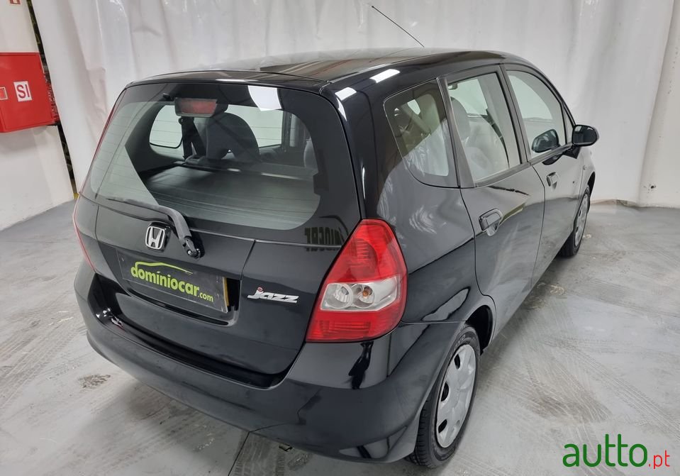 2005' Honda Jazz photo #4