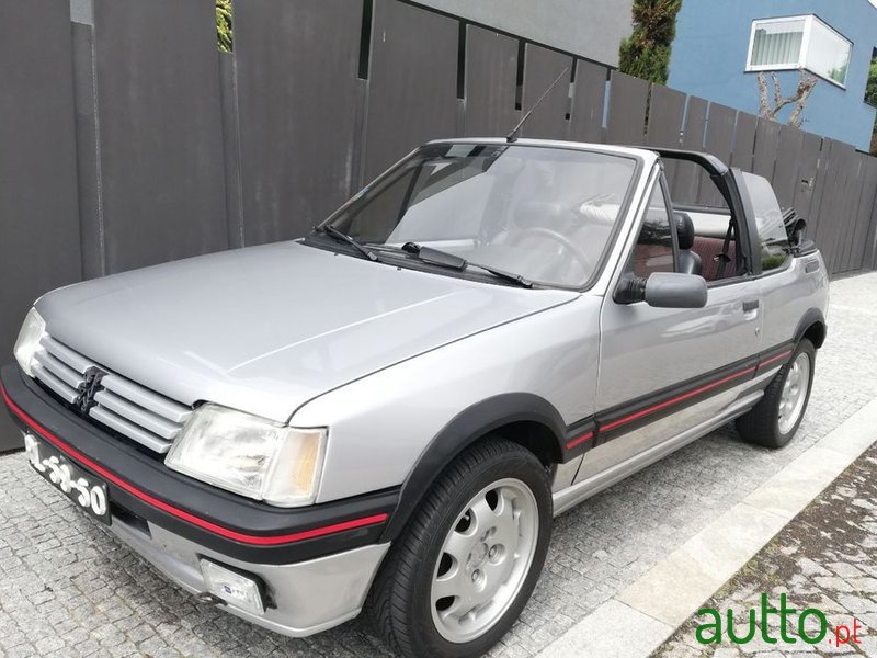 1989' Peugeot 205 photo #2
