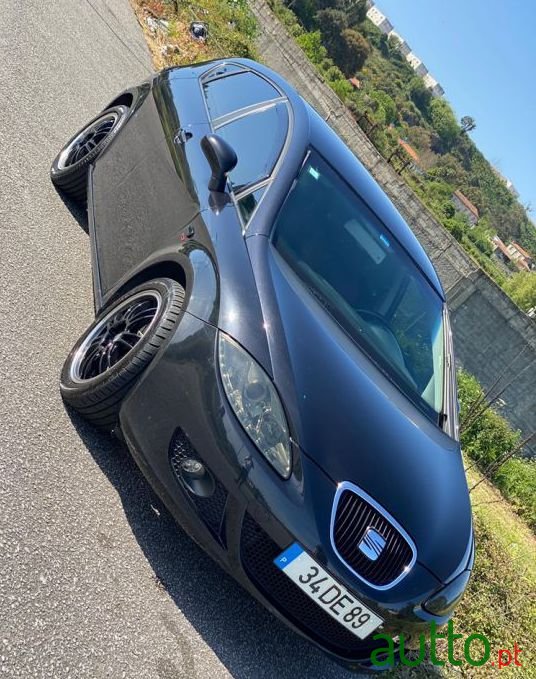 2007' SEAT Leon Nacional photo #1