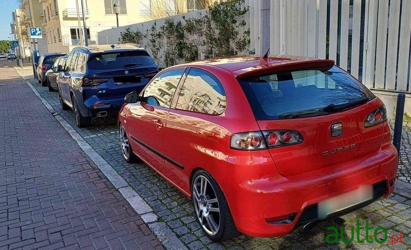 2004' SEAT Ibiza photo #3