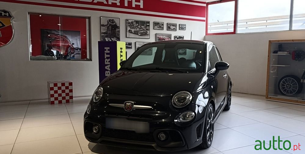 2020' Fiat 595 Abarth photo #1