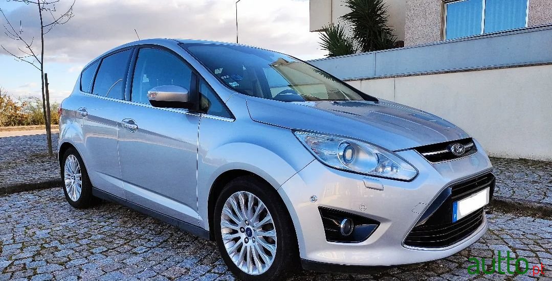 2013' Ford C-MAX photo #1