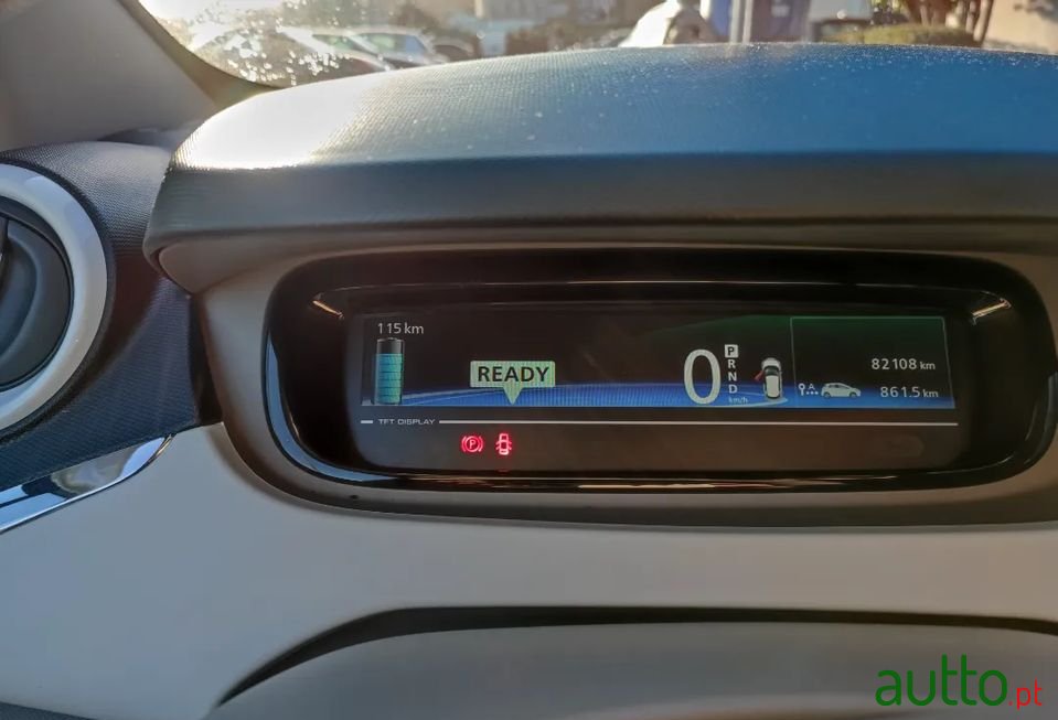 2015' Renault Zoe photo #5