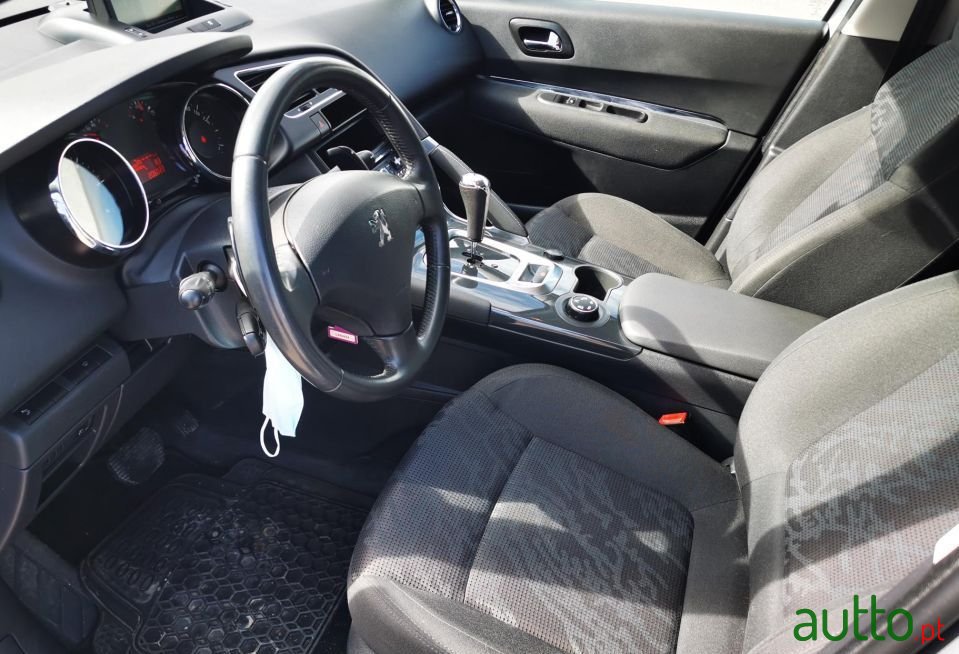 2013' Peugeot 3008 photo #6