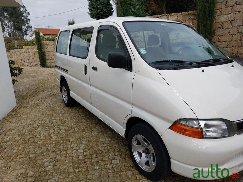 2000' Toyota HiAce 2.4 D Lxh12Lb photo #4