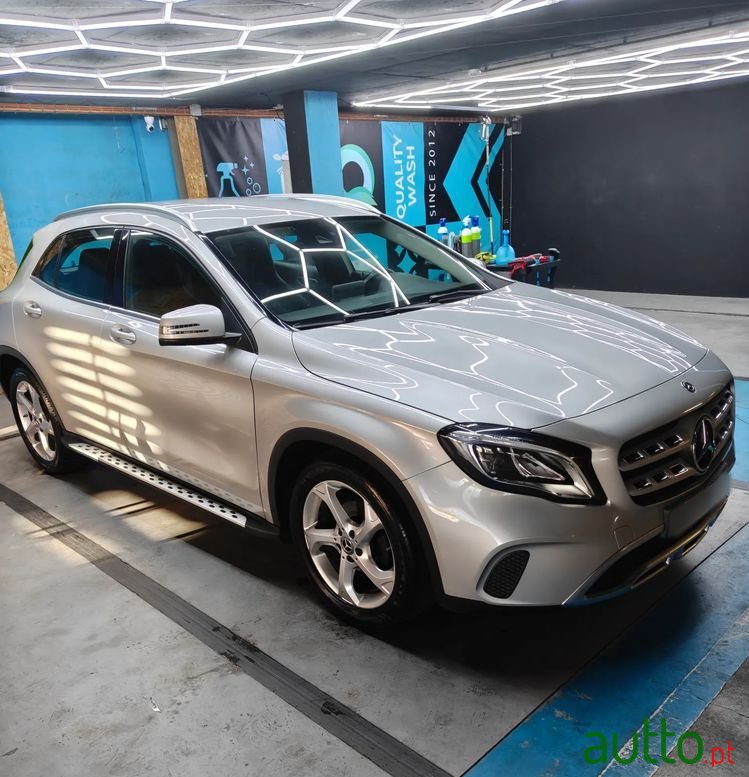 2018' Mercedes-Benz Classe Gla photo #2
