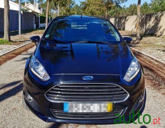 2016' Ford Fiesta photo #2