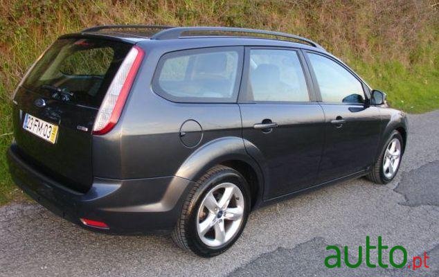 2008' Ford Focus Sw photo #2