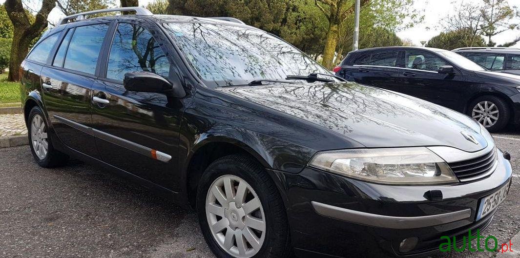 2002' Renault Laguna Break photo #1