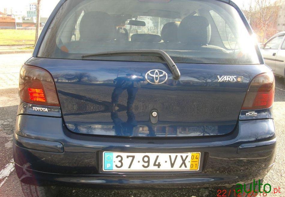2004' Toyota Yaris D-4D photo #2