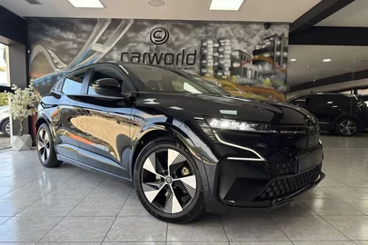 2022' Renault Megane E-Tech