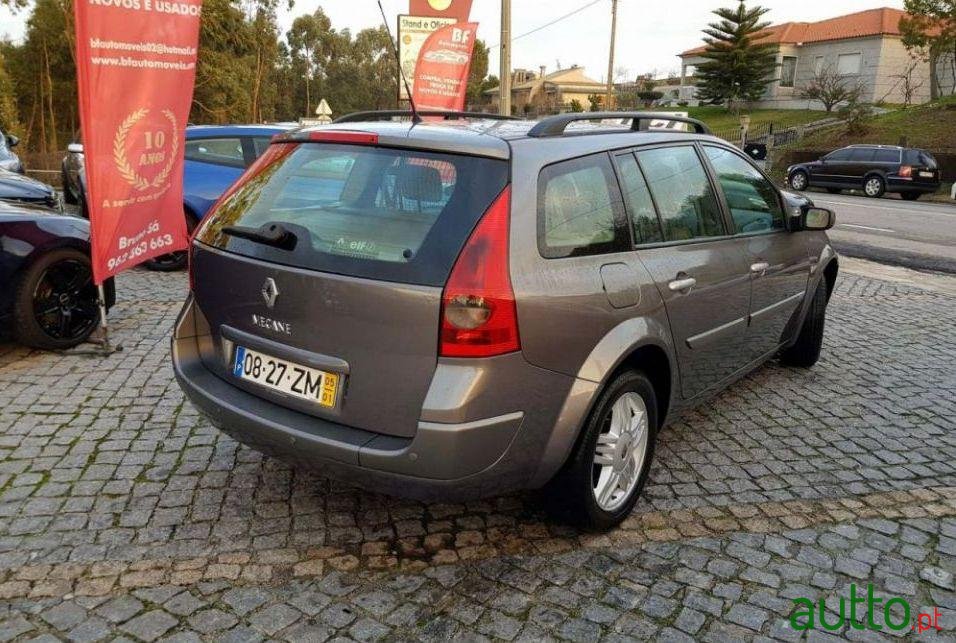 2005' Renault Megane Break photo #2