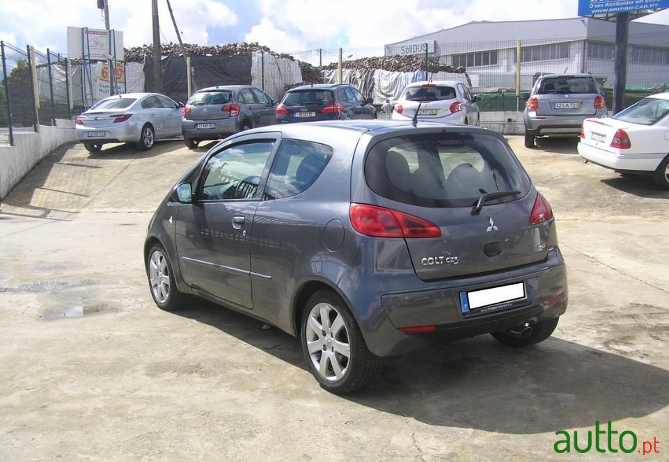 2008' Mitsubishi Colt photo #6