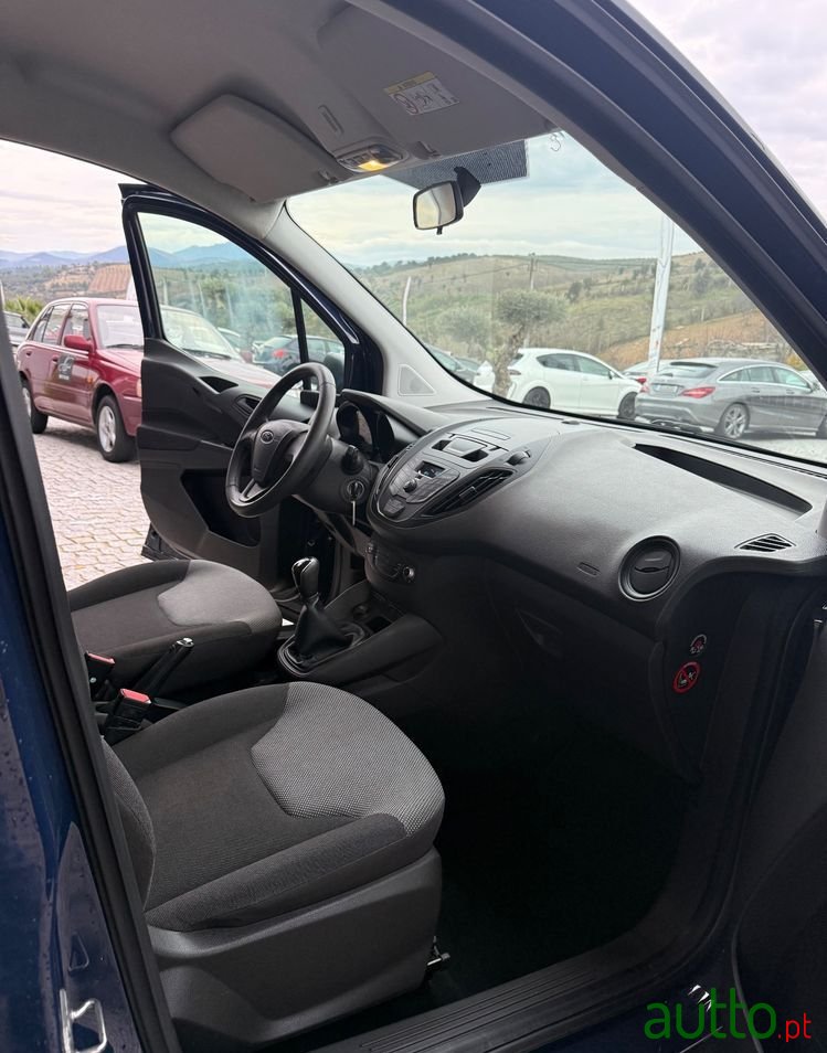 2015' Ford Tourneo Courier photo #6