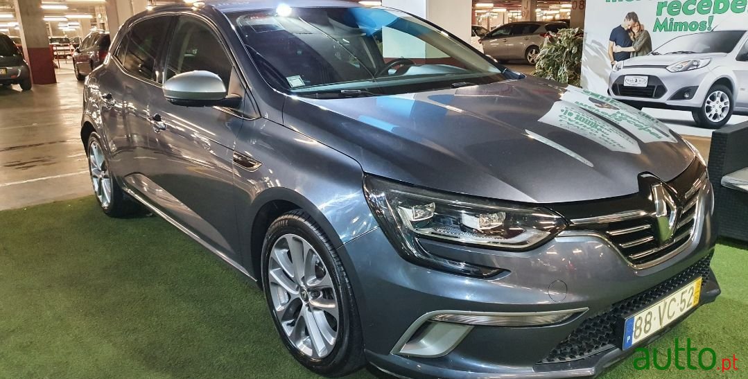 2016' Renault Megane photo #2