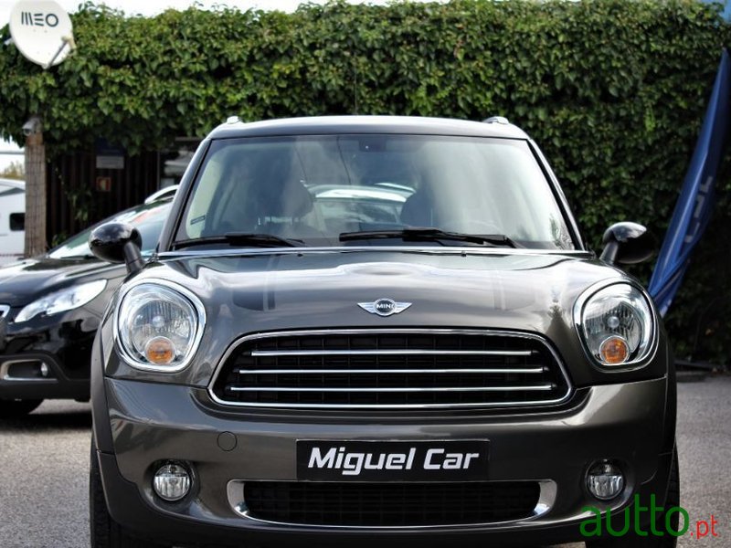 2011' MINI Countryman photo #2