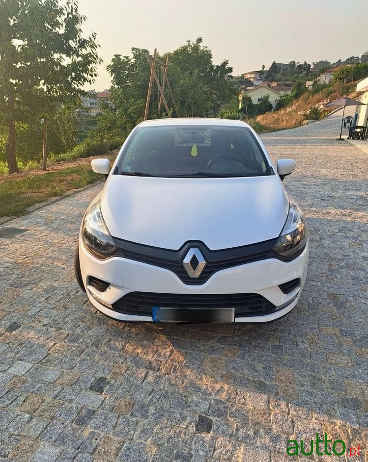 2017' Renault Clio photo #1