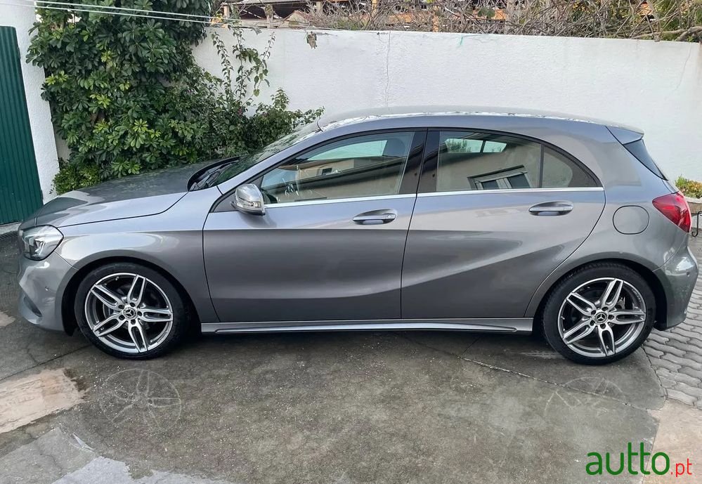 2017' Mercedes-Benz A 200 photo #3