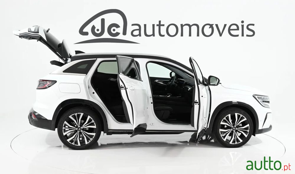 2023' Renault Austral photo #5