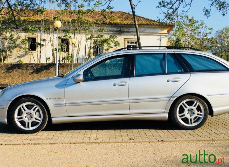 2001' Mercedes-Benz C-32 photo #1