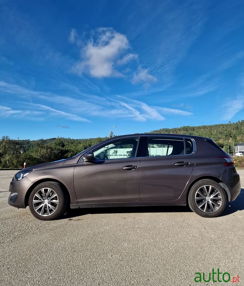 2014' Peugeot 308 1.6 Bluehdi Allure photo #2