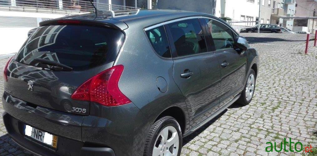 2013' Peugeot 3008 photo #1