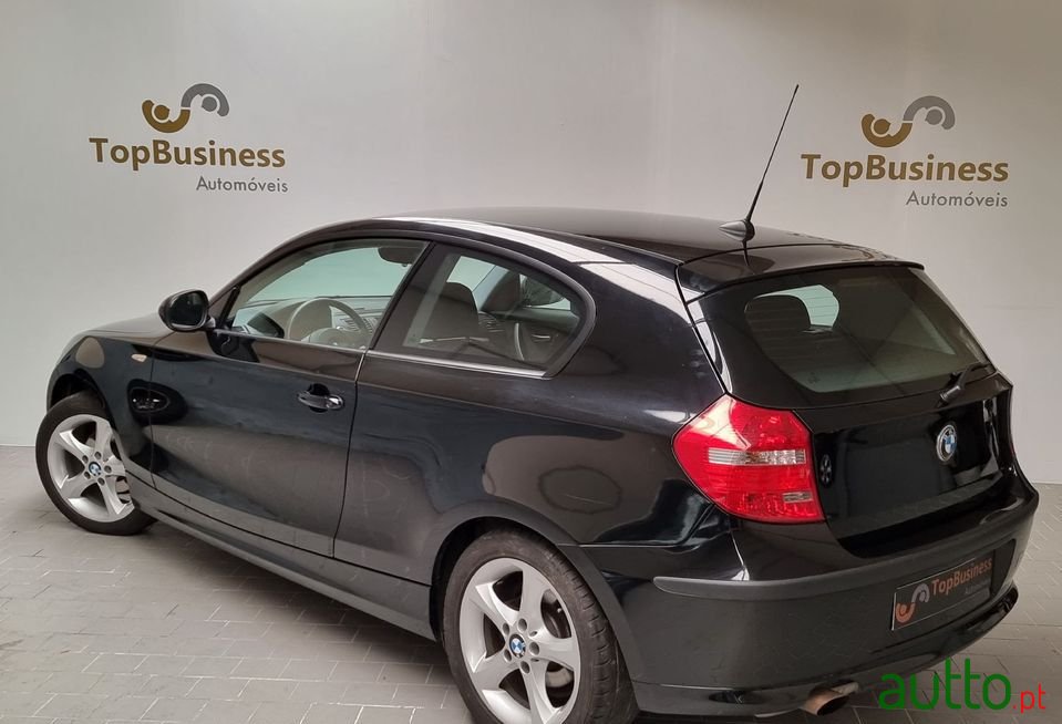 2010' BMW 116 photo #2