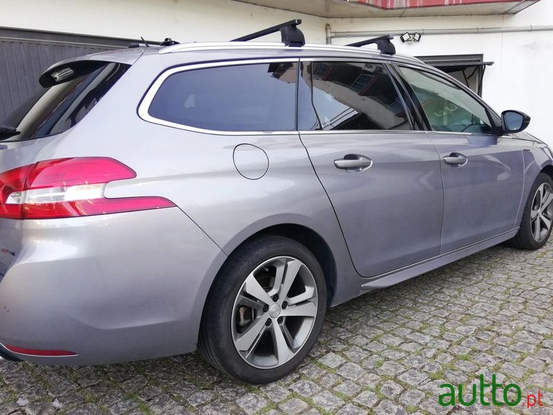 2017' Peugeot 308 Sw photo #3