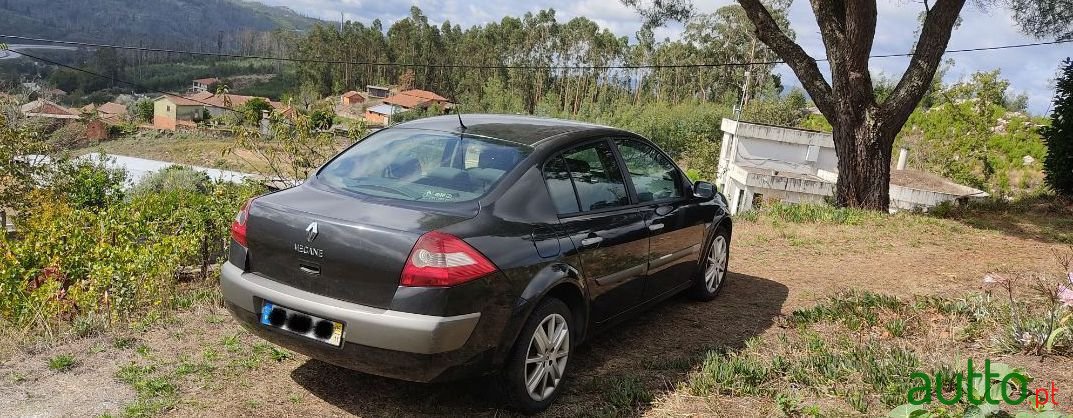 2005' Renault Megane photo #2