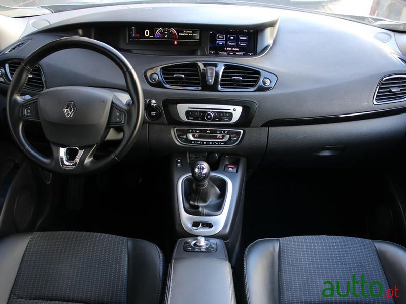 2016' Renault Grand Scenic photo #6