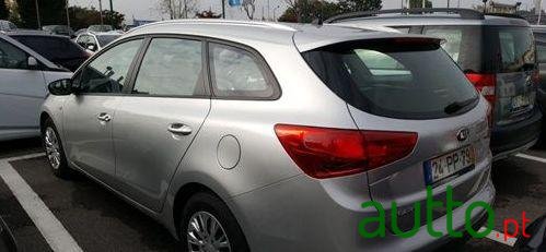 2015' Kia Ceed-Sw 1.4 Crdi Eco photo #2